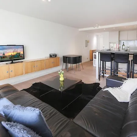 3 Bedroom In Апартаменты *