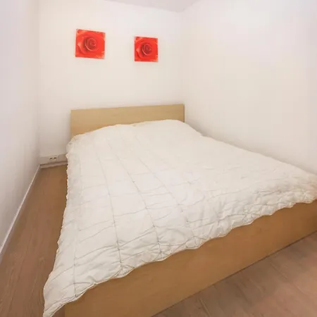 3 Bedroom In Апартаменты