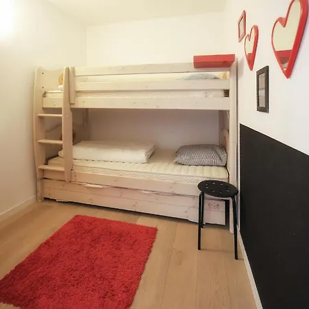 公寓 3 Bedroom In *